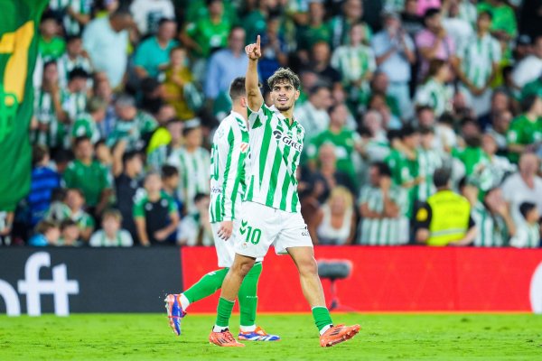 Ass: Betis winger Abde has stepped out of a serious ankle injury and participated in Wednesday s training